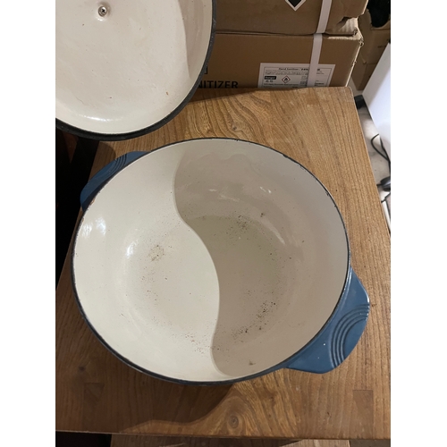 737 - Large blue cast iron casserole pot