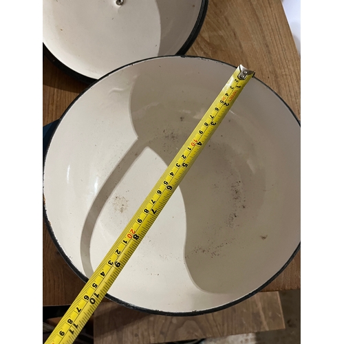 737 - Large blue cast iron casserole pot