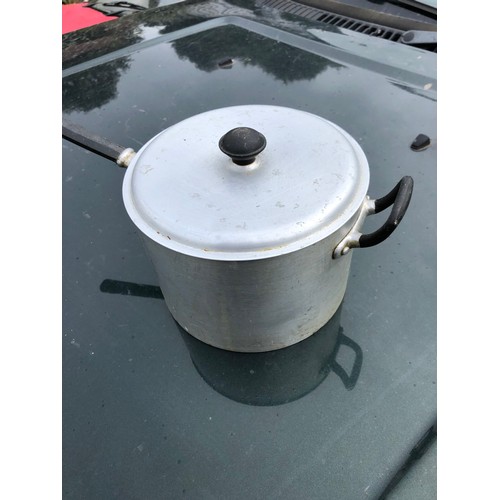 769 - Crown Merton. Large Aluminium and Bakelite handled saucepan with lid.