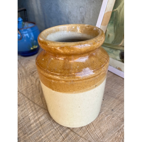 834 - Stoneware jar