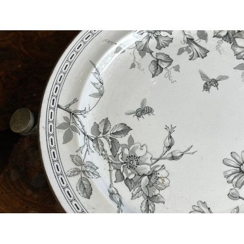 882 - Victorian JMW warming plate with stopper in a bee and flower decoration