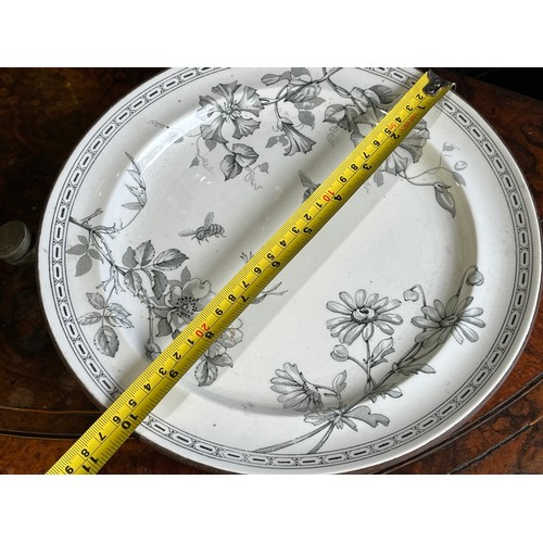 882 - Victorian JMW warming plate with stopper in a bee and flower decoration