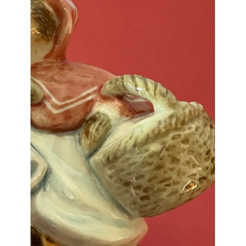 897 - Border Fine Arts Beatrix Potter Mrs. Rabbit A2431