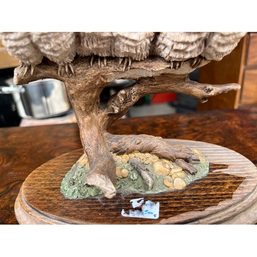 905 - Country Artists group of three owls on a branch