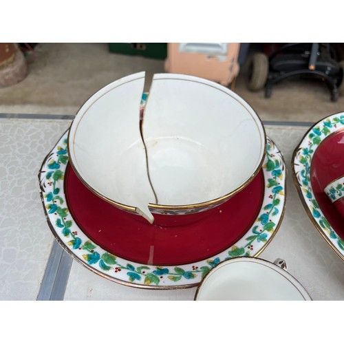 928 - Box of 0419 numbered red and white floral chinaware