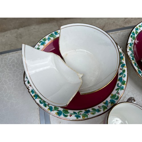 928 - Box of 0419 numbered red and white floral chinaware