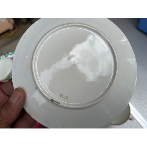 928 - Box of 0419 numbered red and white floral chinaware