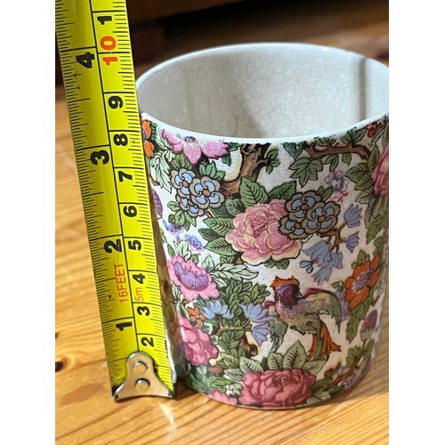 947 - Crown Ducal G R & Co. cup