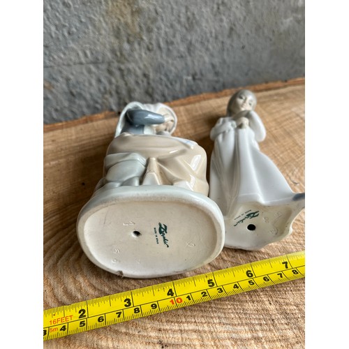 968 - Spanish Figurines