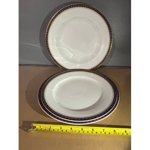 1021 - 3 nice Wedgwood Blue Wheat pattern pieces.