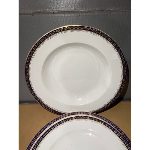 1021 - 3 nice Wedgwood Blue Wheat pattern pieces.