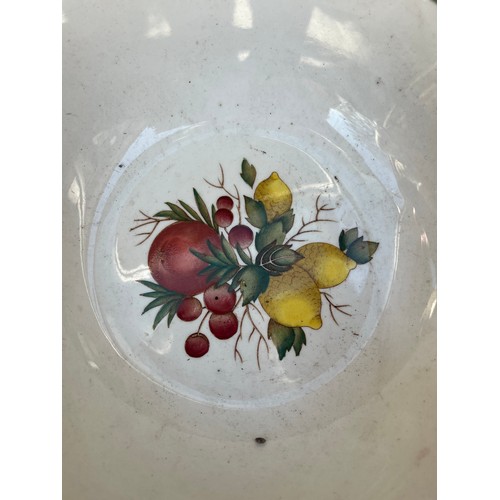 1042 - Wedgwood Covent Garden fruit set