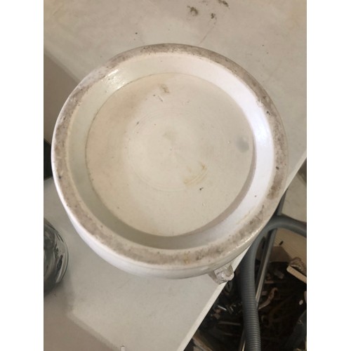 1081 - Large Ridgway or Dudson jug