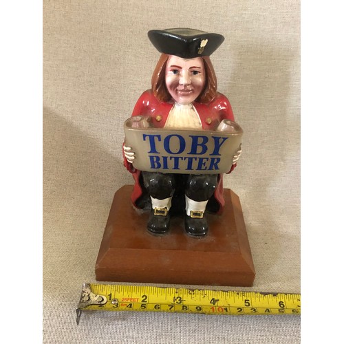 1084 - Toby bitter bar top pump shroud.