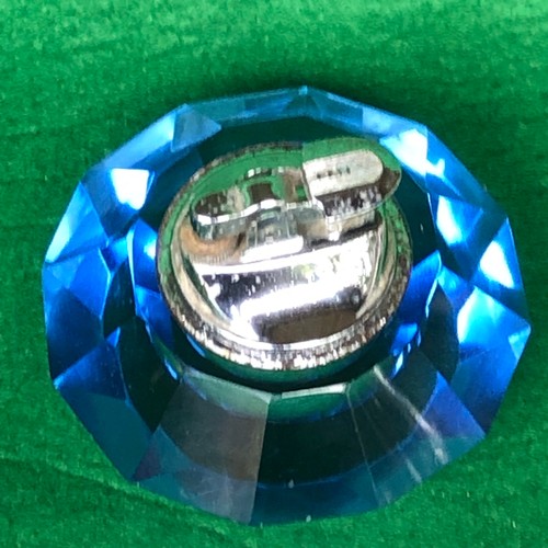1124 - Pretty blue glass table lighter