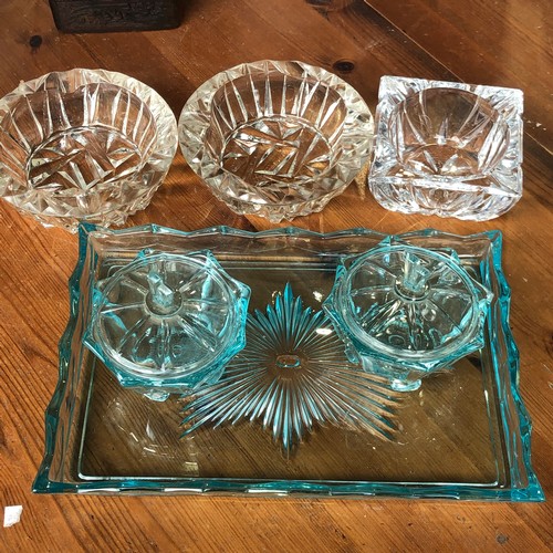 1139 - Art deco pressed glass to include a blue dressing table set.