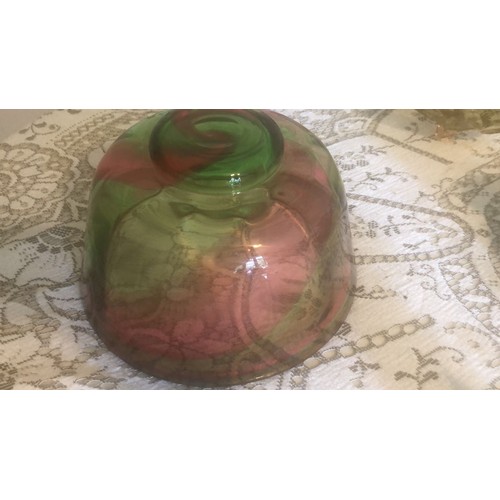 1147 - Rare and large Stevens & Williams Rainbow Bowl