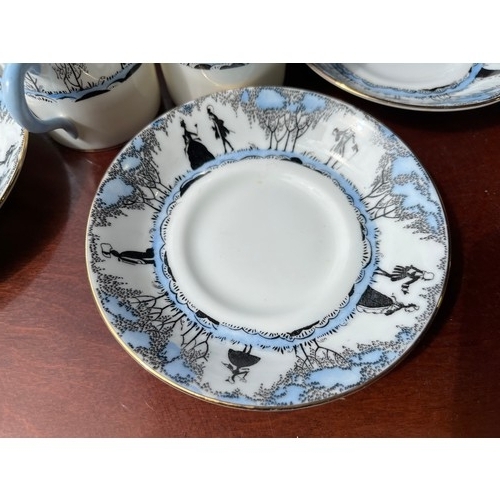 1166 - Part set of Paragon Silhouette with blue handles and details.