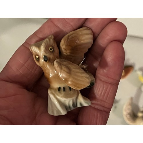 1308 - Miniature china figurines