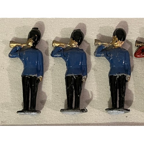 1309 - 6 Lead soldiers