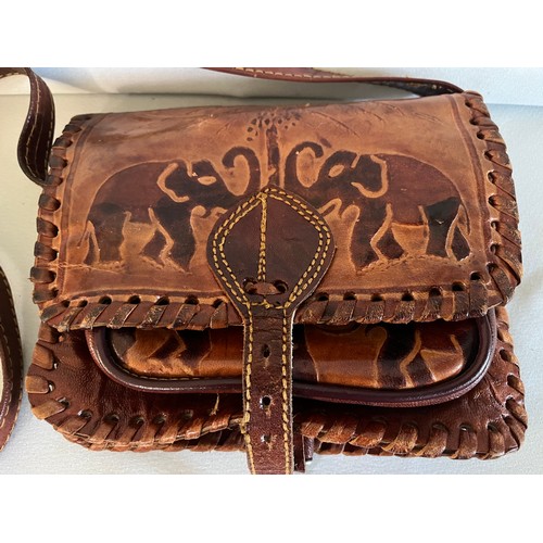 1357 - Ethnic art leather shoulder bag decorated with Elephants