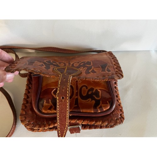 1357 - Ethnic art leather shoulder bag decorated with Elephants