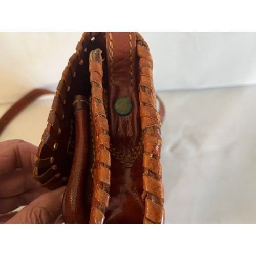 1357 - Ethnic art leather shoulder bag decorated with Elephants