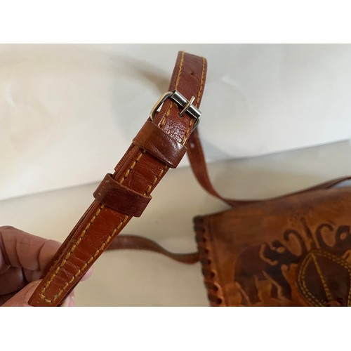 1357 - Ethnic art leather shoulder bag decorated with Elephants