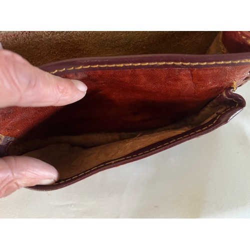 1357 - Ethnic art leather shoulder bag decorated with Elephants