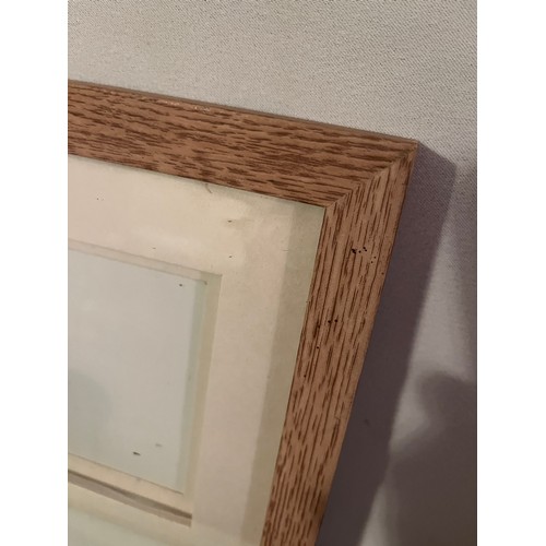 1381 - Picture frame for 6x4’s and 4x4’s
