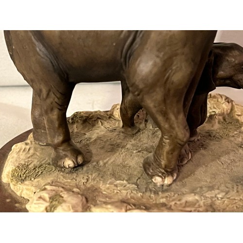 1384 - Border Fine Arts RW16 African Elephant and Calf from the WWF Chilton collection.