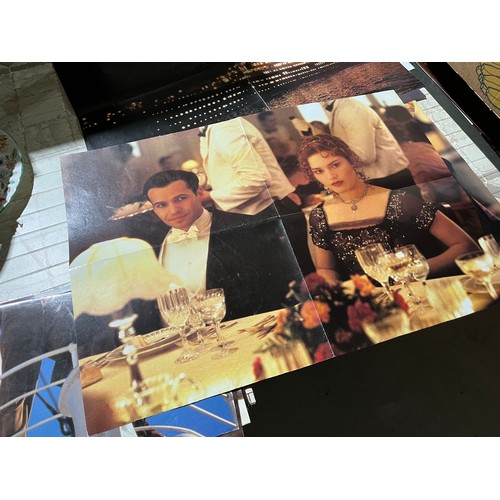 1393 - 11 Titanic movie posters