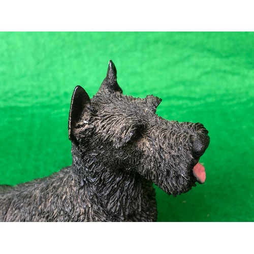 1405 - Castagna Resin dog figurine