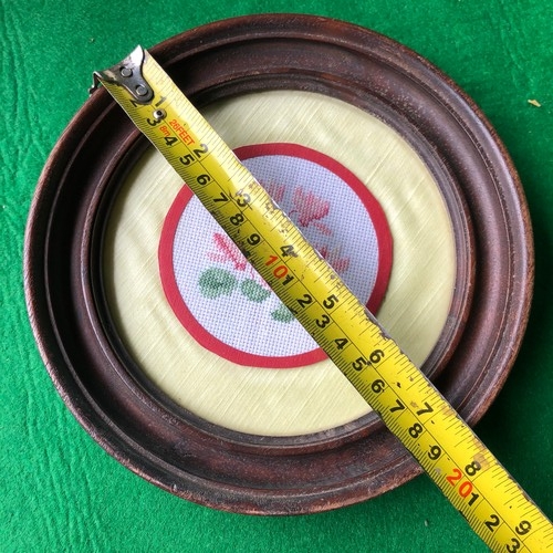 1408 - Framed needle work