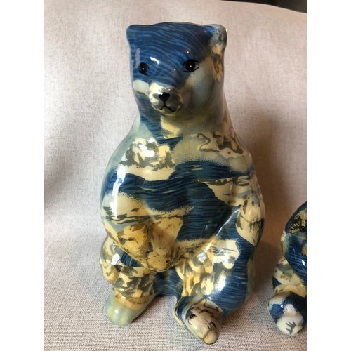 1416 - A pair of Collage Bears