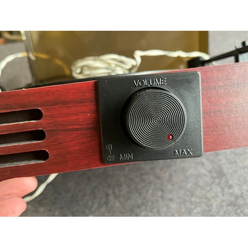 1456 - Record deck with internal speakers. Damage to lid