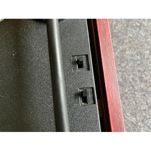 1456 - Record deck with internal speakers. Damage to lid