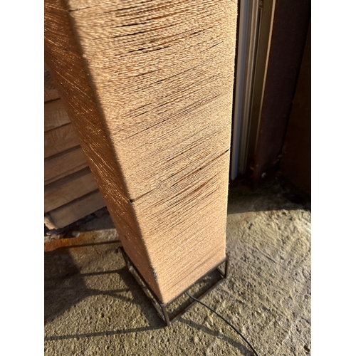 1463 - Retro hemp and metal lamp