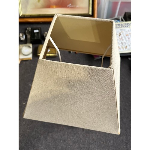 1478 - Wooden table lamp and shade