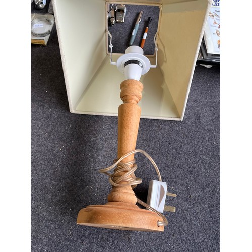 1478 - Wooden table lamp and shade