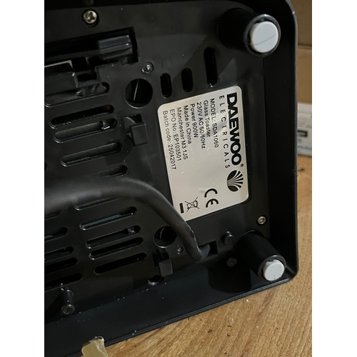 1486 - Daewoo toaster