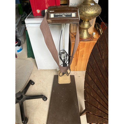 1560 - 1970's 2-speed Auto Massager model 135 by Ablec