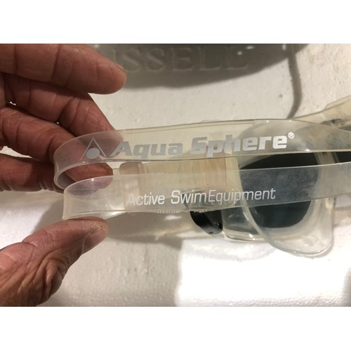 1561 - Adult Aqua Sphere swimming goggles