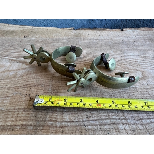 1586 - Brass spurs