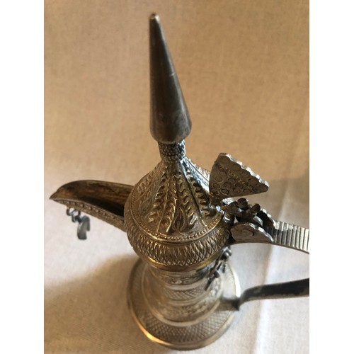 1600 - OMANI Silver Islamic OMAN Persian Arabic DALLAH COFFEE TEA POT 21.5cm tall. 358.7 grams. Requires a ... 