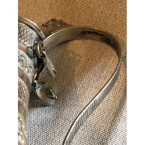 1600 - OMANI Silver Islamic OMAN Persian Arabic DALLAH COFFEE TEA POT 21.5cm tall. 358.7 grams. Requires a ... 