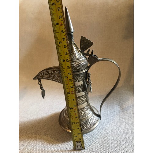 1600 - OMANI Silver Islamic OMAN Persian Arabic DALLAH COFFEE TEA POT 21.5cm tall. 358.7 grams. Requires a ... 