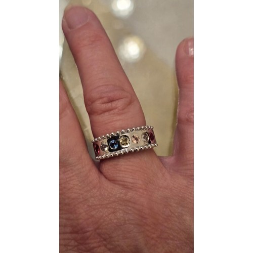 1637 - New Modern Style Sterling Silver & 7 Gem Ring
Size Q
