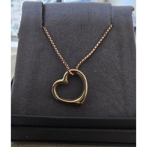 1642 - Attractive 9k Heart Pendant
2.61g
18