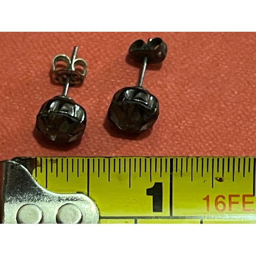 1660 - Earrings